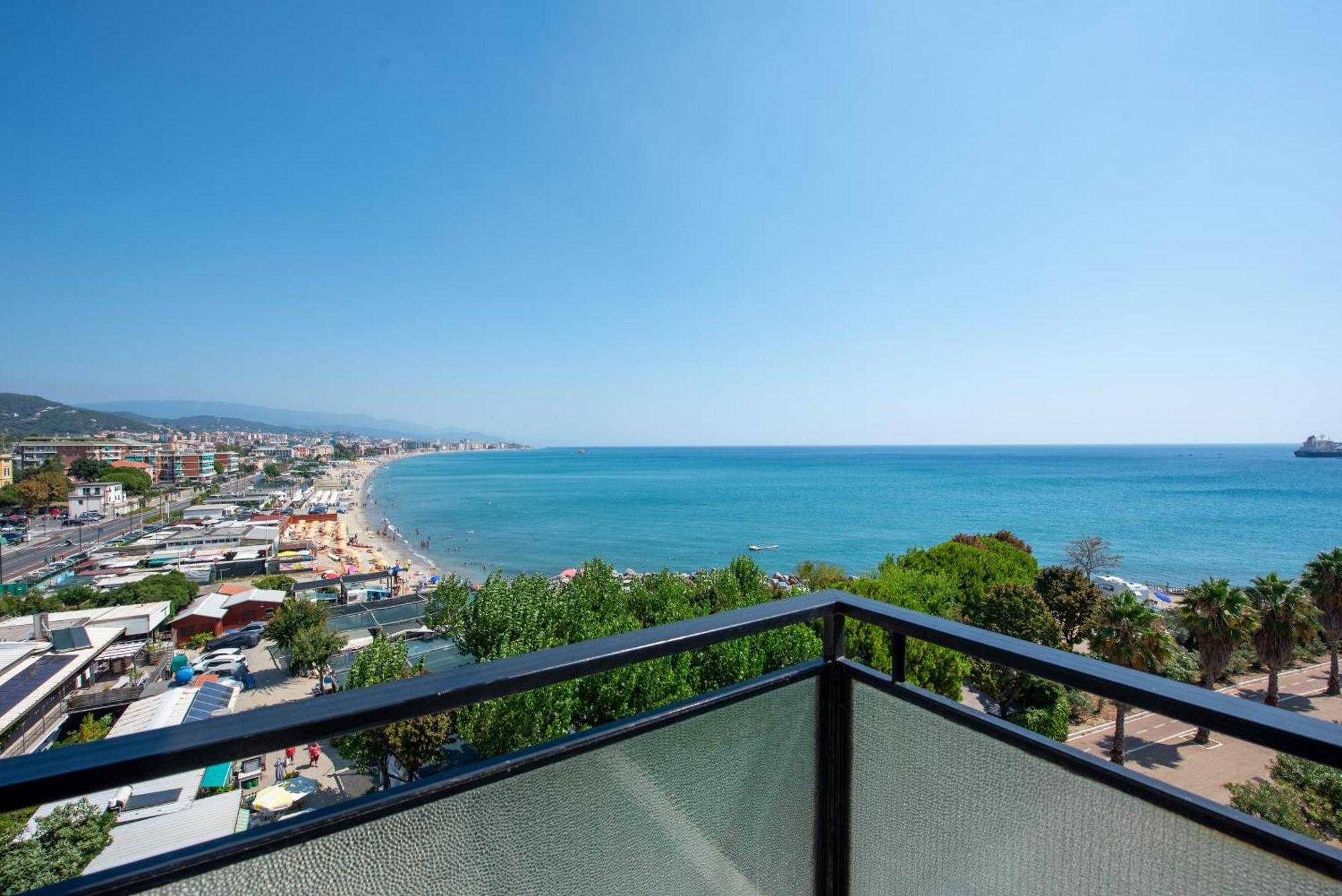 You And The Sea Apartamento Savona Exterior foto